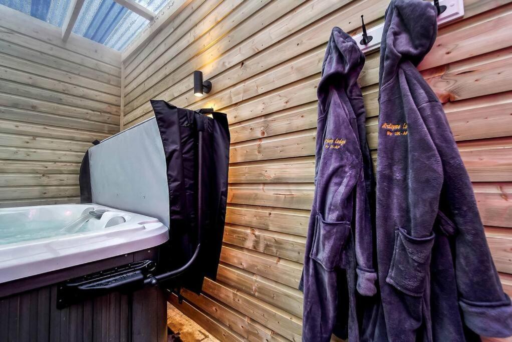 Ardoyne Lodge 'Sleeping 4 Guests' Белфаст Экстерьер фото